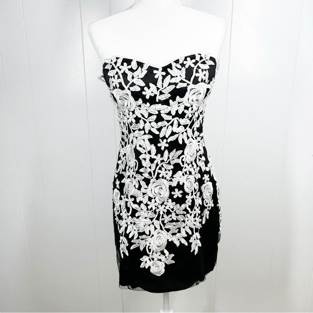 Issue New York Black & White Bustier Mini HOCO Dress Floral XL (Juniors)